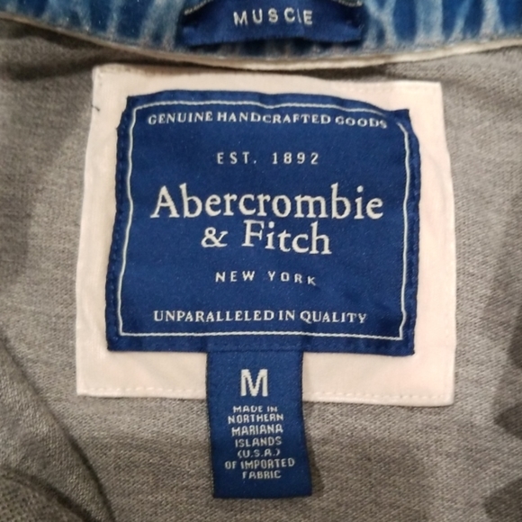 Abercrombie polo - Picture 2 of 5